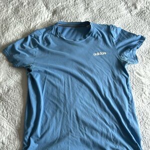 Adidas Large UNC Blue Short Sleeve
